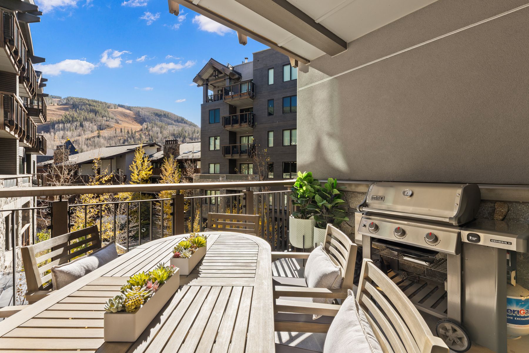 Balcony dining table and grill